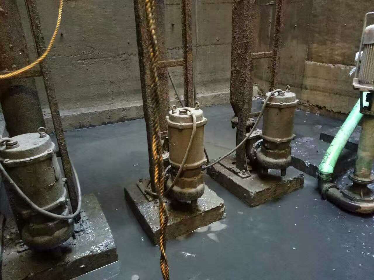 香格里拉污水池清理